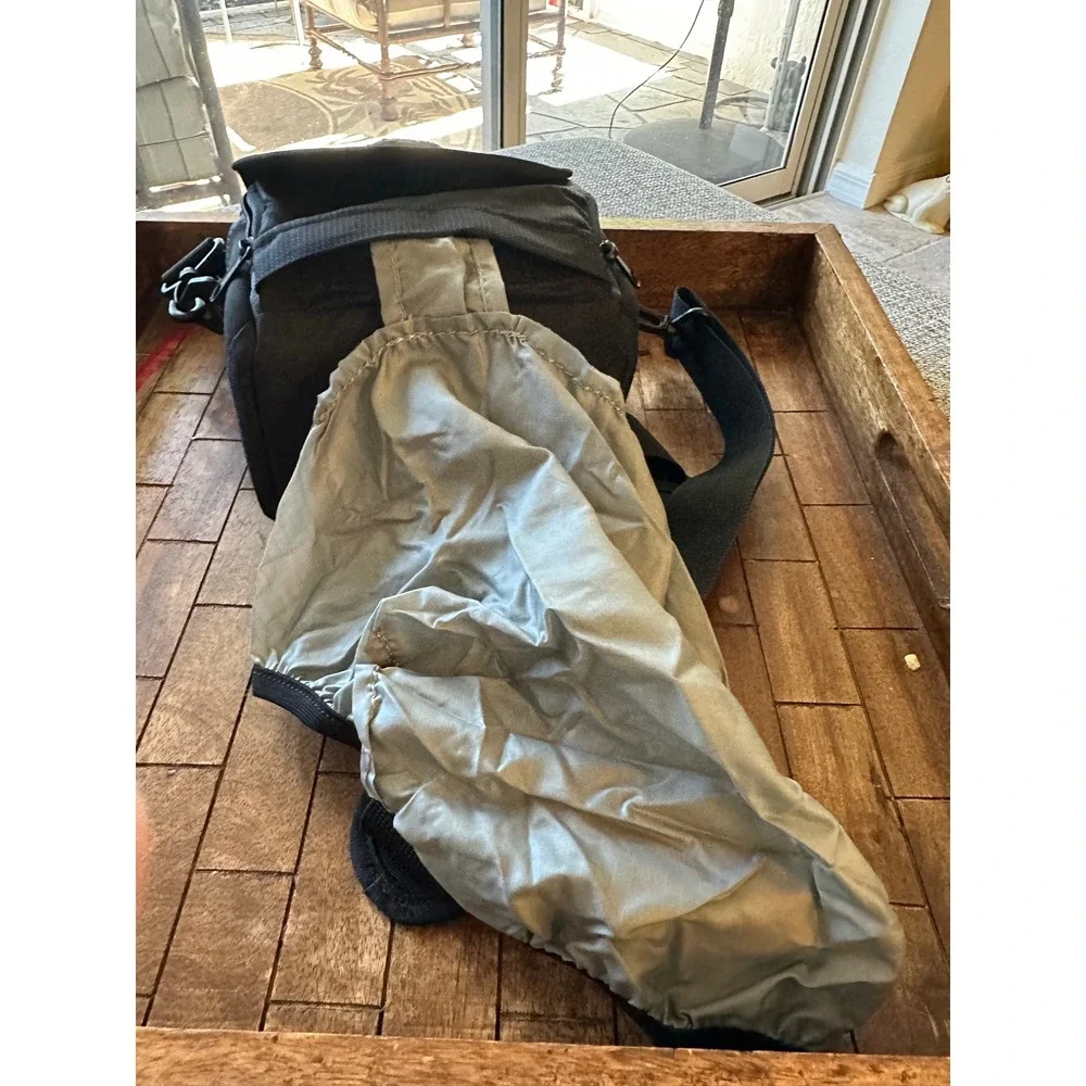 Lowepro Camera Bag Black Padded Shoulder Strap All Weather Cover Organizer‎ Case